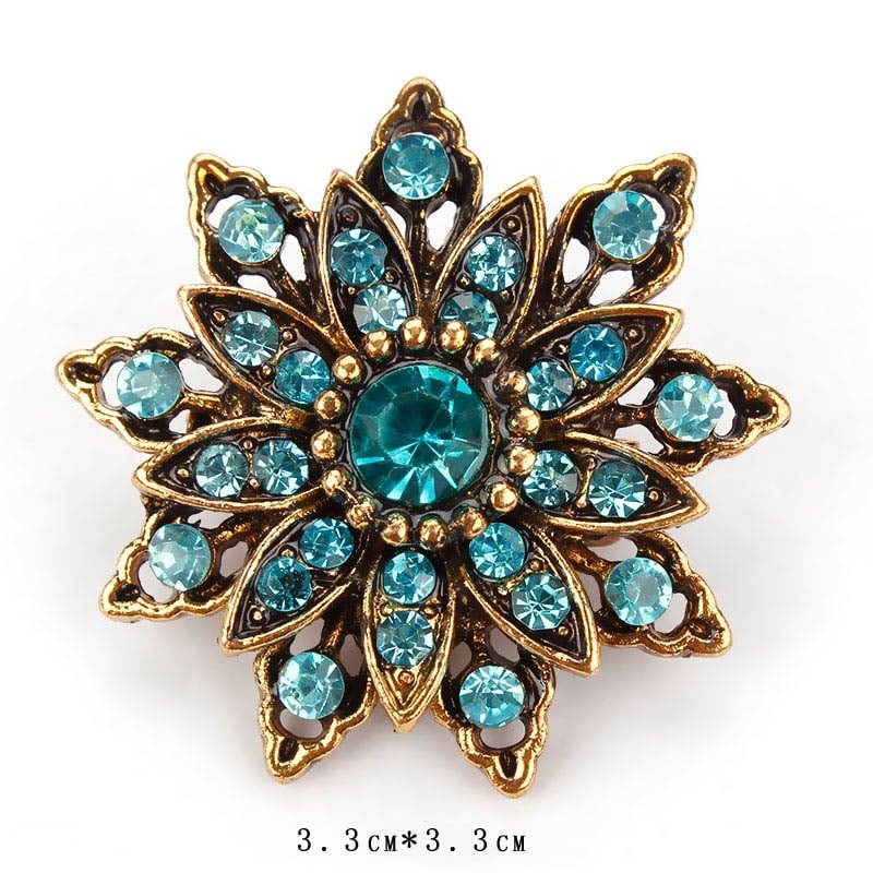 Vintage Crystal Flower Shaped Brooch - bohogammastyle